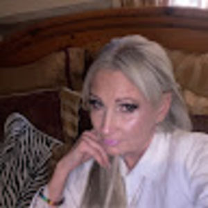 Meet your Posher, Bella